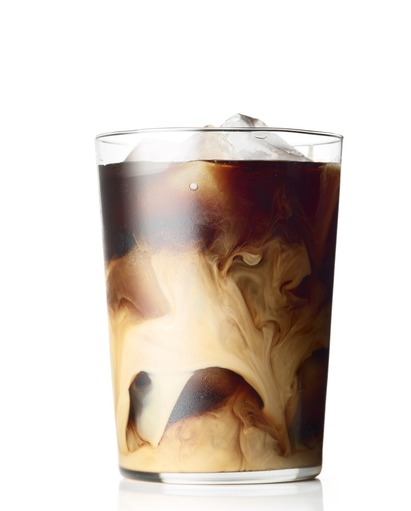 LEVI_BROWN_FN0408131_ICE_COFFEE_003_LOWRES